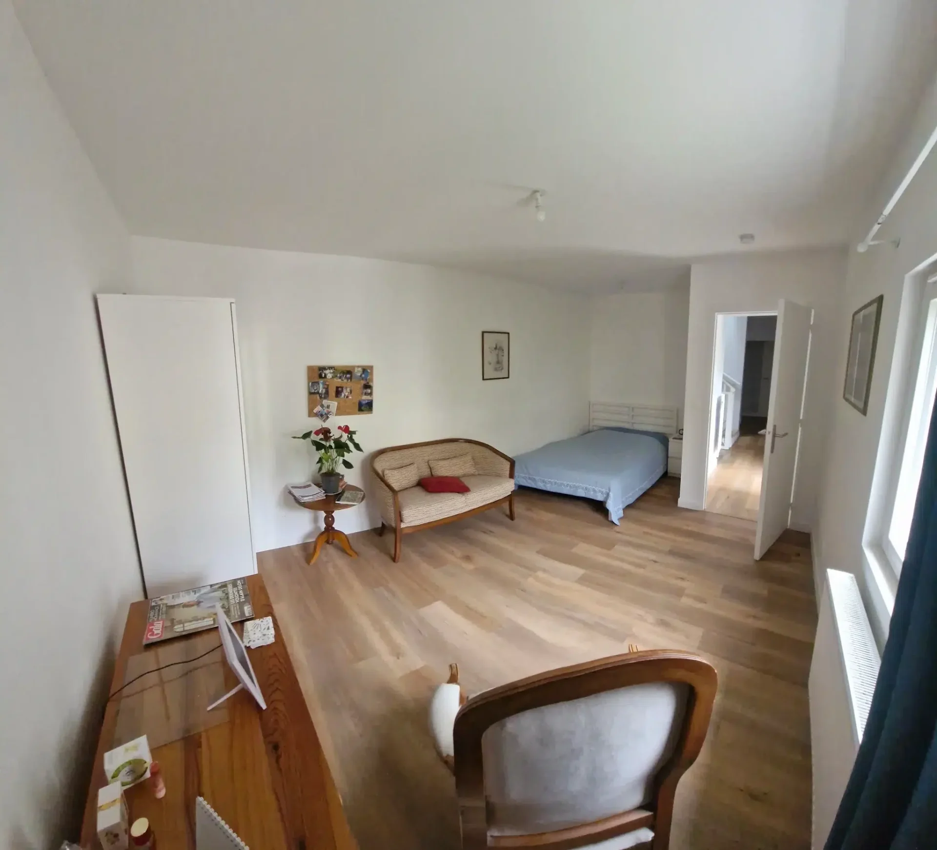 Chambre confortable et chaleureuse